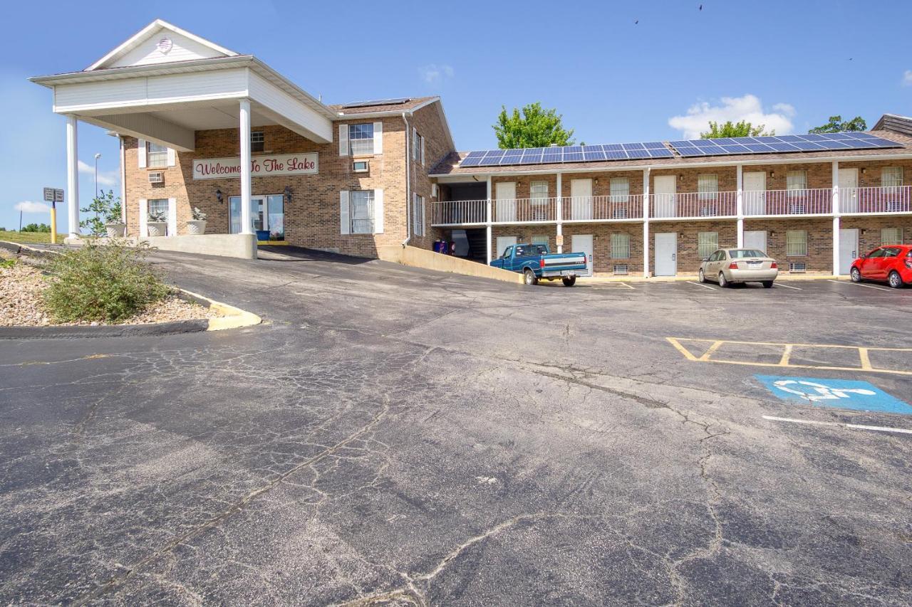 Hotel Oyo Osage By Of The Ozarks Osage Beach