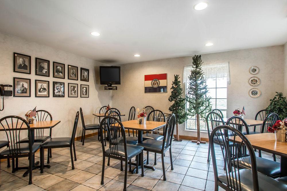 Hotel Oyo Osage By Of The Ozarks